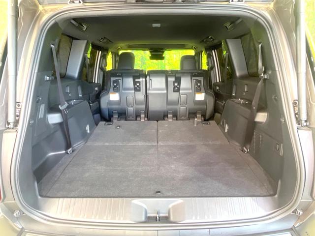 ランドクルーザー２５０ ＶＸ　４ＷＤ　７人乗り　サンルーフ　全周囲カメラ　衝突被害軽減システム　レーダークルーズ　禁煙車　電動リアゲート　レザーシート　前席シートエアコン　パワーシート　コーナーセンサー　スマートキー（10枚目）