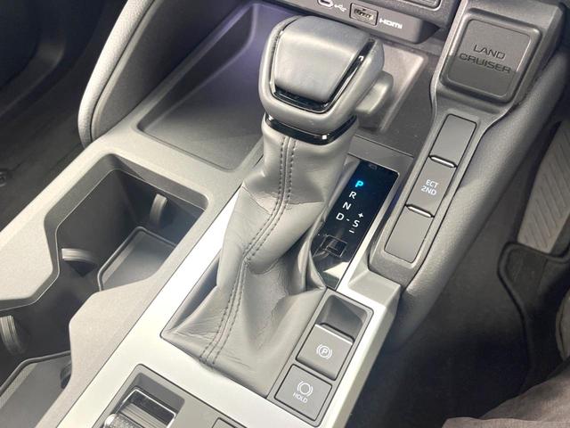 ランドクルーザー２５０ ＶＸ　４ＷＤ　７人乗り　サンルーフ　全周囲カメラ　衝突被害軽減システム　レーダークルーズ　禁煙車　電動リアゲート　レザーシート　前席シートエアコン　パワーシート　コーナーセンサー　スマートキー（40枚目）