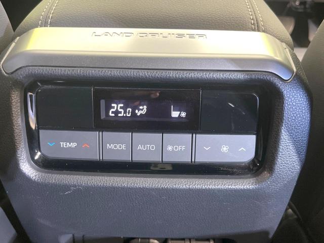 ランドクルーザー２５０ ＶＸ　４ＷＤ　７人乗り　サンルーフ　全周囲カメラ　衝突被害軽減システム　レーダークルーズ　禁煙車　電動リアゲート　レザーシート　前席シートエアコン　パワーシート　コーナーセンサー　スマートキー（56枚目）