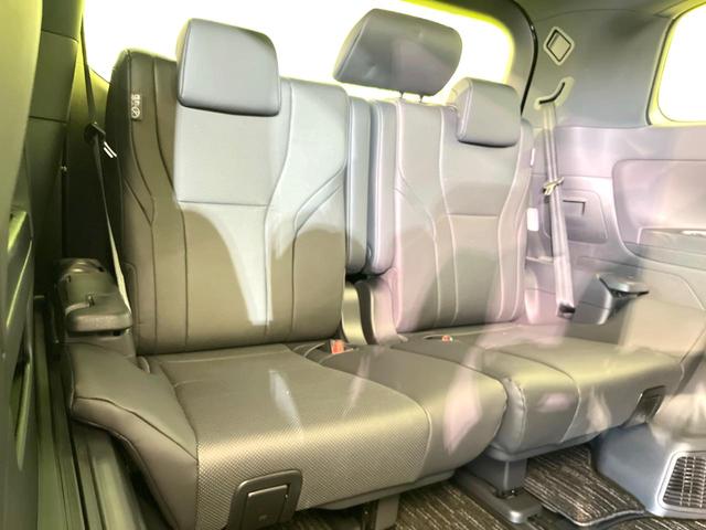 アルファードハイブリッド Ｚ　サンルーフ　両側電動ドア　後席モニター　全周囲カメラ　１００Ｖ電源　レーダークルーズ　禁煙車　電動リアゲート　レザーシート　全席シートヒーター　全席シートエアコン　全席パワーシート　ＬＥＤヘッド（11枚目）