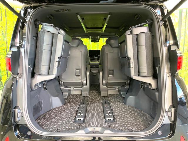 アルファードハイブリッド Ｚ　サンルーフ　両側電動ドア　後席モニター　全周囲カメラ　１００Ｖ電源　レーダークルーズ　禁煙車　電動リアゲート　レザーシート　全席シートヒーター　全席シートエアコン　全席パワーシート　ＬＥＤヘッド（12枚目）