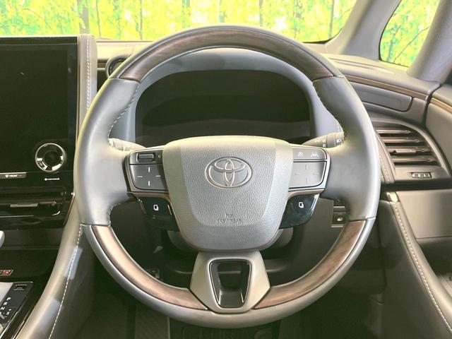 アルファードハイブリッド Ｚ　サンルーフ　両側電動ドア　後席モニター　全周囲カメラ　１００Ｖ電源　レーダークルーズ　禁煙車　電動リアゲート　レザーシート　全席シートヒーター　全席シートエアコン　全席パワーシート　ＬＥＤヘッド（13枚目）