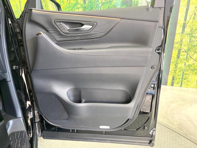 アルファードハイブリッド Ｚ　サンルーフ　両側電動ドア　後席モニター　全周囲カメラ　１００Ｖ電源　レーダークルーズ　禁煙車　電動リアゲート　レザーシート　全席シートヒーター　全席シートエアコン　全席パワーシート　ＬＥＤヘッド（38枚目）