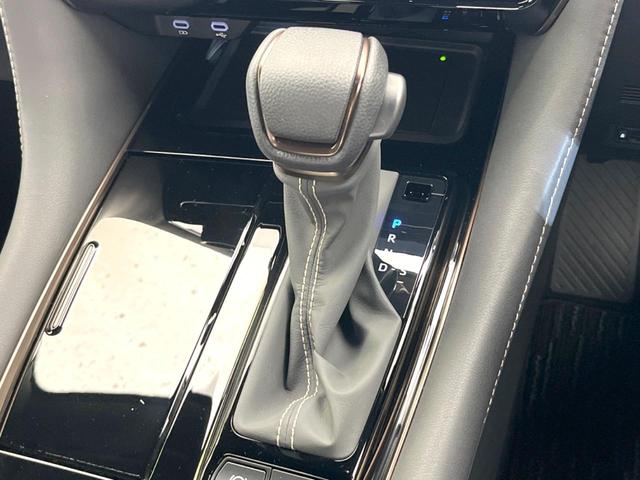 アルファードハイブリッド Ｚ　サンルーフ　両側電動ドア　後席モニター　全周囲カメラ　１００Ｖ電源　レーダークルーズ　禁煙車　電動リアゲート　レザーシート　全席シートヒーター　全席シートエアコン　全席パワーシート　ＬＥＤヘッド（48枚目）