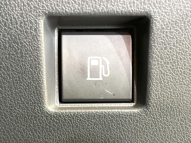 アルファードハイブリッド Ｚ　サンルーフ　両側電動ドア　後席モニター　全周囲カメラ　１００Ｖ電源　レーダークルーズ　禁煙車　電動リアゲート　レザーシート　全席シートヒーター　全席シートエアコン　全席パワーシート　ＬＥＤヘッド（61枚目）