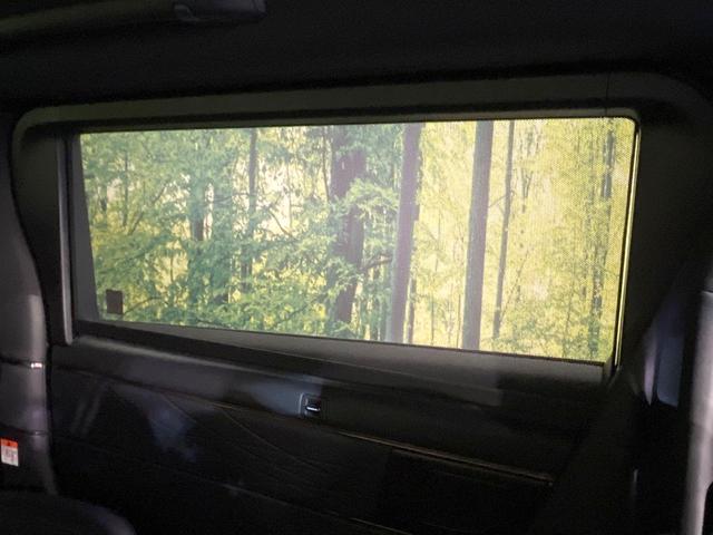 アルファードハイブリッド Ｚ　サンルーフ　両側電動ドア　後席モニター　全周囲カメラ　１００Ｖ電源　レーダークルーズ　禁煙車　電動リアゲート　レザーシート　全席シートヒーター　全席シートエアコン　全席パワーシート　ＬＥＤヘッド（64枚目）