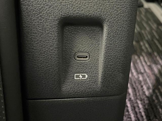 アルファードハイブリッド Ｚ　サンルーフ　両側電動ドア　後席モニター　全周囲カメラ　１００Ｖ電源　レーダークルーズ　禁煙車　電動リアゲート　レザーシート　全席シートヒーター　全席シートエアコン　全席パワーシート　ＬＥＤヘッド（74枚目）