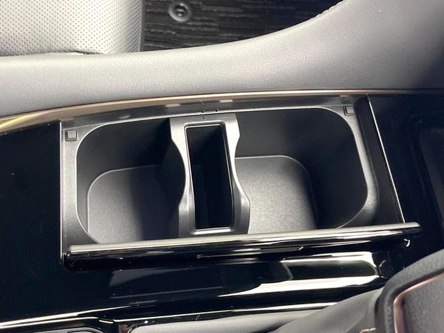 アルファードハイブリッド Ｚ　サンルーフ　両側電動ドア　後席モニター　全周囲カメラ　１００Ｖ電源　レーダークルーズ　禁煙車　電動リアゲート　レザーシート　全席シートヒーター　全席シートエアコン　全席パワーシート　ＬＥＤヘッド（80枚目）