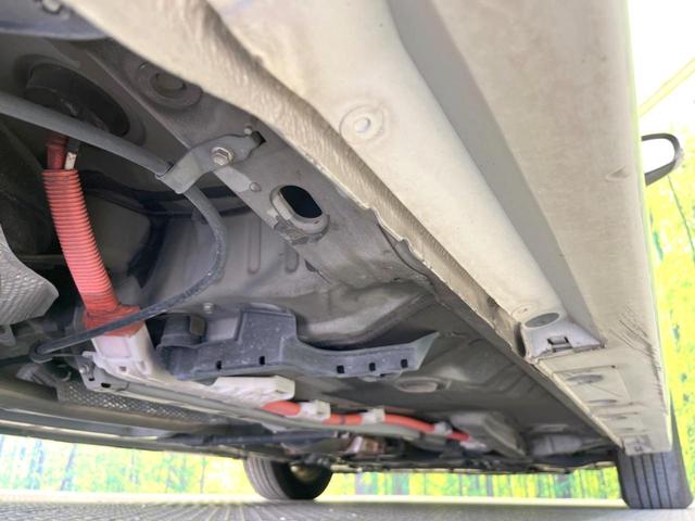 プリウス Ｓ　禁煙車　スマートキー　ＨＩＤヘッド　ＥＴＣ　オートライト　オートエアコン　Ｂｌｕｅｔｏｏｔｈ　ＣＤ　地デジ（21枚目）