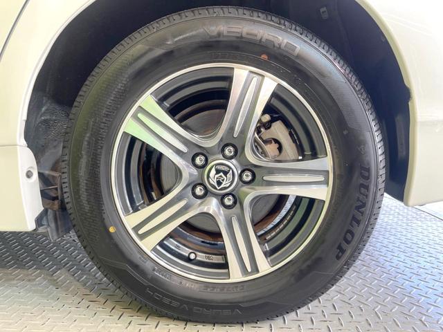 プリウス Ｓ　禁煙車　スマートキー　ＨＩＤヘッド　ＥＴＣ　オートライト　オートエアコン　Ｂｌｕｅｔｏｏｔｈ　ＣＤ　地デジ（22枚目）