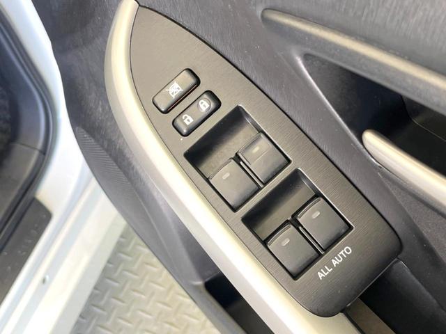 プリウス Ｓ　禁煙車　スマートキー　ＨＩＤヘッド　ＥＴＣ　オートライト　オートエアコン　Ｂｌｕｅｔｏｏｔｈ　ＣＤ　地デジ（31枚目）
