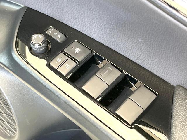 プリウス Ａツーリングセレクション　純正９型ナビ　バックカメラ　ＡＣ１００Ｖ電源　トヨタセーフティーセンス　レーダークルーズ　禁煙車　パワーシート　ドラレコ　コーナーセンサー　スマートキー　ＬＥＤヘッド　ＥＴＣ　オートマチックハイビーム（39枚目）