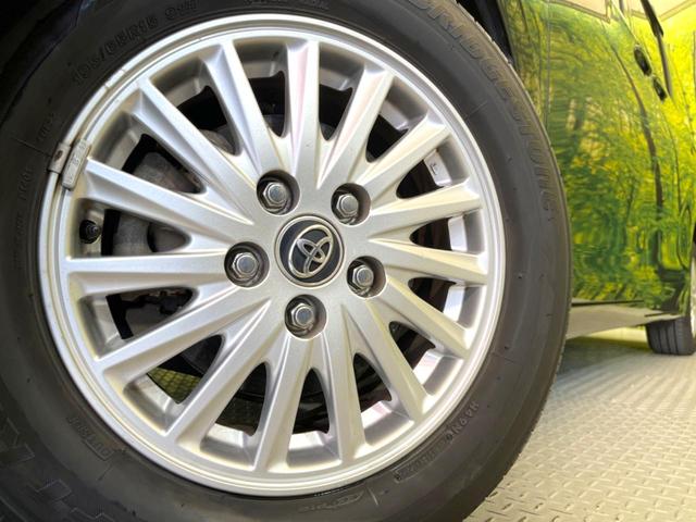 ヴォクシー ハイブリッドＶ　純正ナビ　バックカメラ　両側電動スライド　禁煙車　シートヒーター　ドラレコ　スマートキー　ＬＥＤヘッド　ＥＴＣ　純正１５インチＡＷ　オートライト　デュアルエアコン　リアエアコン　Ｂｌｕｅｔｏｏｔｈ再生（14枚目）