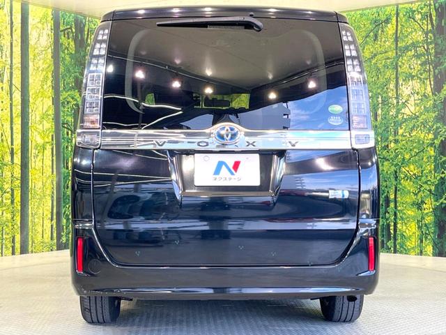 ヴォクシー ハイブリッドＶ　純正ナビ　バックカメラ　両側電動スライド　禁煙車　シートヒーター　ドラレコ　スマートキー　ＬＥＤヘッド　ＥＴＣ　純正１５インチＡＷ　オートライト　デュアルエアコン　リアエアコン　Ｂｌｕｅｔｏｏｔｈ再生（16枚目）