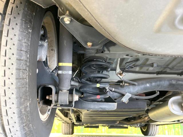 ヴォクシー ハイブリッドＶ　純正ナビ　バックカメラ　両側電動スライド　禁煙車　シートヒーター　ドラレコ　スマートキー　ＬＥＤヘッド　ＥＴＣ　純正１５インチＡＷ　オートライト　デュアルエアコン　リアエアコン　Ｂｌｕｅｔｏｏｔｈ再生（21枚目）