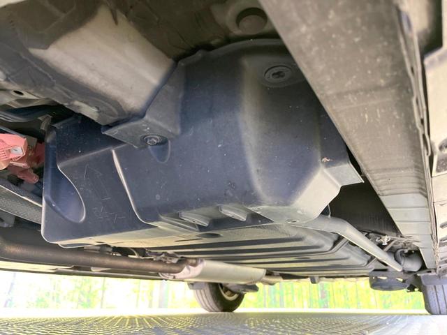 ヴォクシー ハイブリッドＶ　純正ナビ　バックカメラ　両側電動スライド　禁煙車　シートヒーター　ドラレコ　スマートキー　ＬＥＤヘッド　ＥＴＣ　純正１５インチＡＷ　オートライト　デュアルエアコン　リアエアコン　Ｂｌｕｅｔｏｏｔｈ再生（23枚目）