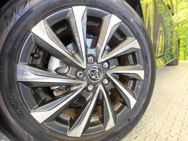 ヴォクシー Ｓ－Ｚ　両側電動ドア　バックカメラ　衝突被害軽減システム　レーダークルーズ　禁煙車　ハーフレザーシート　コーナーセンサー　スマートキー　ＬＥＤヘッド　ＥＴＣ２．０　純正１７インチアルミ　オートハイビーム（14枚目）