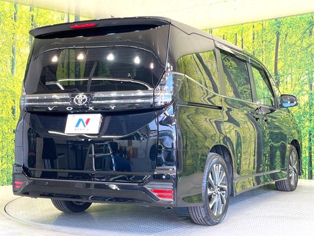 ヴォクシー Ｓ－Ｚ　両側電動ドア　バックカメラ　衝突被害軽減システム　レーダークルーズ　禁煙車　ハーフレザーシート　コーナーセンサー　スマートキー　ＬＥＤヘッド　ＥＴＣ２．０　純正１７インチアルミ　オートハイビーム（18枚目）