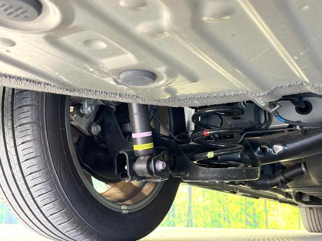 ヴォクシー Ｓ－Ｚ　両側電動ドア　バックカメラ　衝突被害軽減システム　レーダークルーズ　禁煙車　ハーフレザーシート　コーナーセンサー　スマートキー　ＬＥＤヘッド　ＥＴＣ２．０　純正１７インチアルミ　オートハイビーム（22枚目）