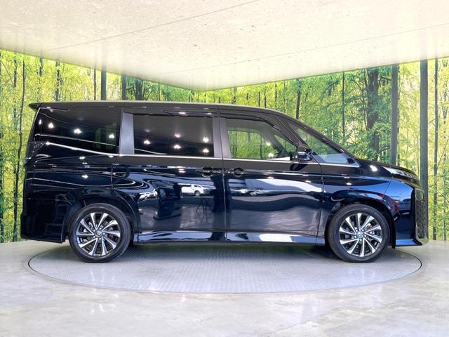 ヴォクシー Ｓ－Ｚ　両側電動ドア　バックカメラ　衝突被害軽減システム　レーダークルーズ　禁煙車　ハーフレザーシート　コーナーセンサー　スマートキー　ＬＥＤヘッド　ＥＴＣ２．０　純正１７インチアルミ　オートハイビーム（37枚目）