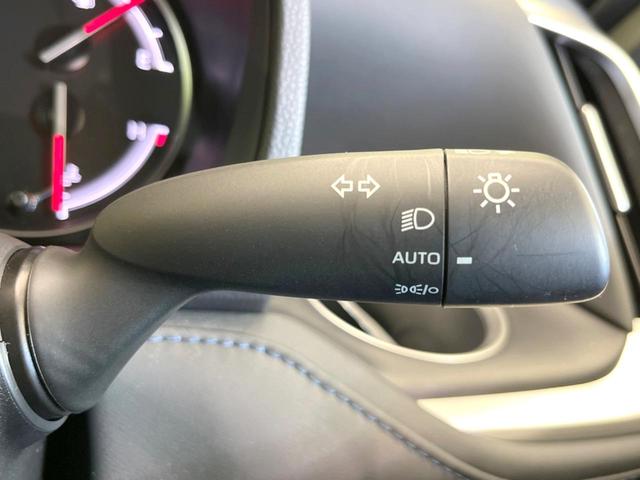 ヴォクシー Ｓ－Ｚ　両側電動ドア　バックカメラ　衝突被害軽減システム　レーダークルーズ　禁煙車　ハーフレザーシート　コーナーセンサー　スマートキー　ＬＥＤヘッド　ＥＴＣ２．０　純正１７インチアルミ　オートハイビーム（55枚目）