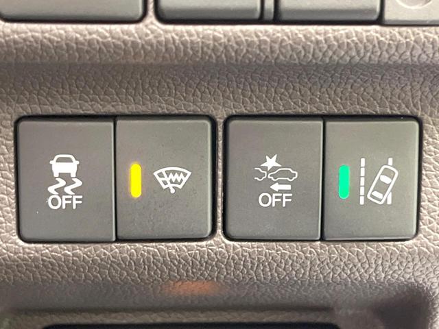 フリードハイブリッド ハイブリッド・Ｇホンダセンシング　両側電動ドア　バックカメラ　衝突被害軽減システム　禁煙車　ドラレコ　コーナーセンサー　スマートキー　ＬＥＤヘッド　ビルトインＥＴＣ　オートハイビーム　オートライト　オートエアコン　Ｂｌｕｅｔｏｏｔｈ（7枚目）