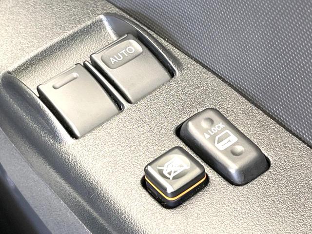 ハイエースバン ロングDX GLパッケージ 純正ナビ 全周囲カメラ 禁煙車 デジタルインナーミラー Bluetooth再生 フルセグTV ドライブレコーダー ETC AC100V電源 オートマチックハイビーム オートライト(44枚目)