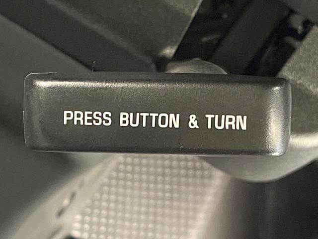 ハイエースバン ロングDX GLパッケージ 純正ナビ 全周囲カメラ 禁煙車 デジタルインナーミラー Bluetooth再生 フルセグTV ドライブレコーダー ETC AC100V電源 オートマチックハイビーム オートライト(49枚目)