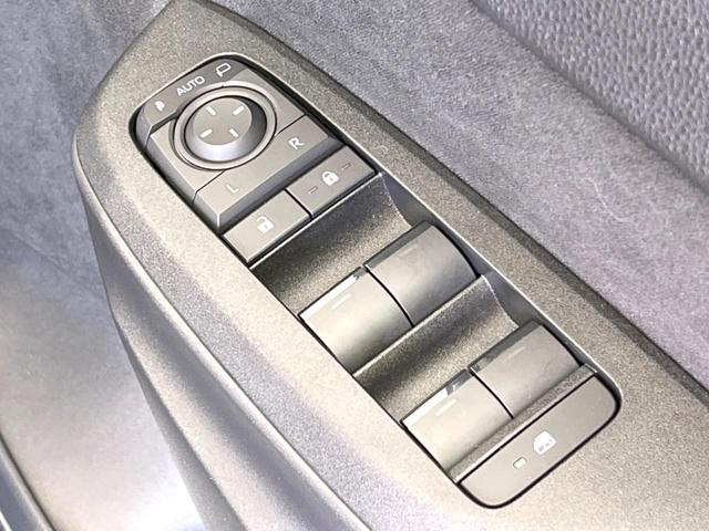 ヤリスクロス Ｘ　ＳＤナビ　バックカメラ　衝突被害軽減システム　レーダークルーズ　禁煙車　ドラレコ　コーナーセンサー　スマートキー　ＥＴＣ　オートハイビーム　車線逸脱警報　オートライト　Ｂｌｕｅｔｏｏｔｈ　フルセグ（39枚目）