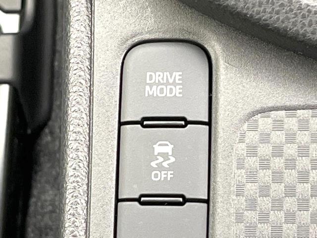 ヤリスクロス Ｘ　ＳＤナビ　バックカメラ　衝突被害軽減システム　レーダークルーズ　禁煙車　ドラレコ　コーナーセンサー　スマートキー　ＥＴＣ　オートハイビーム　車線逸脱警報　オートライト　Ｂｌｕｅｔｏｏｔｈ　フルセグ（44枚目）