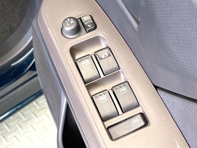 ルーミー Ｘ　電動スライドドア　純正ＳＤナビ　バックカメラ　衝突被害軽減システム　禁煙車　コーナーセンサー　スマートキー　オートハイビーム　オートライト　Ｂｌｕｅｔｏｏｔｈ　ＣＤ　地デジ（42枚目）