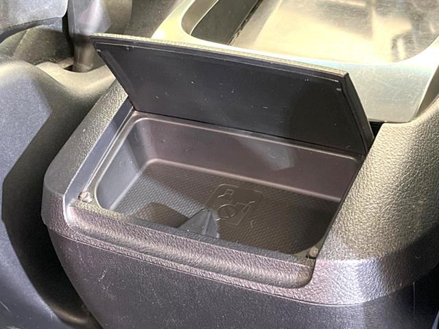 ヴェルファイア ２．５Ｚ　Ａエディション　両側電動ドア　ＳＤナビ　後席モニター　バックカメラ　衝突被害軽減システム　レーダークルーズ　禁煙車　コーナーセンサー　スマートキー　ＬＥＤヘッド　ビルトインＥＴＣ　純正１８インチアルミ　オートライト（26枚目）