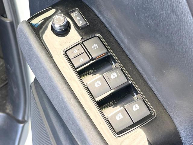 ヴェルファイア ２．５Ｚ　Ａエディション　両側電動ドア　ＳＤナビ　後席モニター　バックカメラ　衝突被害軽減システム　レーダークルーズ　禁煙車　コーナーセンサー　スマートキー　ＬＥＤヘッド　ビルトインＥＴＣ　純正１８インチアルミ　オートライト（46枚目）