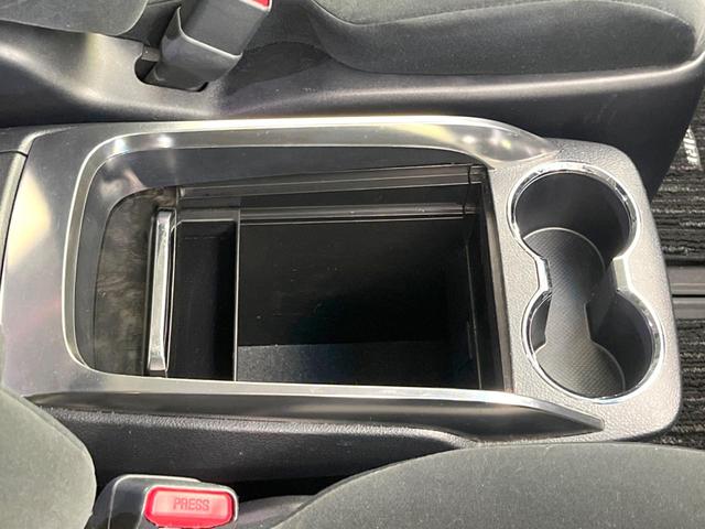 ヴェルファイア ２．５Ｚ　Ａエディション　両側電動ドア　ＳＤナビ　後席モニター　バックカメラ　衝突被害軽減システム　レーダークルーズ　禁煙車　コーナーセンサー　スマートキー　ＬＥＤヘッド　ビルトインＥＴＣ　純正１８インチアルミ　オートライト（50枚目）