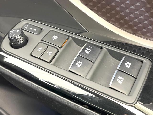 C-HR G 禁煙車 TRDエアロ TOMsマフラー TOMsアルミホイール 純正9型ナビ バックカメラ ETC ドライブレコーダー 衝突軽減 レーダークルーズコントロール シートヒーター(30枚目)