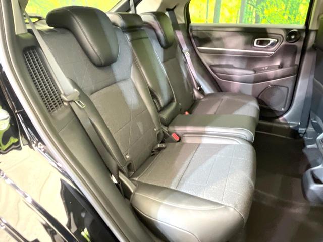 ヴェゼル ｅ：ＨＥＶ　Ｚ　登録済未使用車　純正９型ナビ　全周囲カメラ　ＥＴＣ　衝突軽減　レーダークルーズコントロール　ＢＳＭ　パワーバックドア　シートヒーター　オートエアコン　プッシュスタート（9枚目）