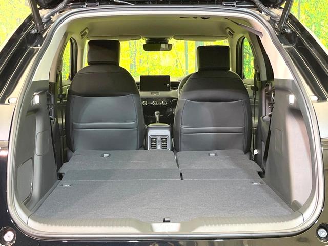 ヴェゼル ｅ：ＨＥＶ　Ｚ　登録済未使用車　純正９型ナビ　全周囲カメラ　ＥＴＣ　衝突軽減　レーダークルーズコントロール　ＢＳＭ　パワーバックドア　シートヒーター　オートエアコン　プッシュスタート（10枚目）