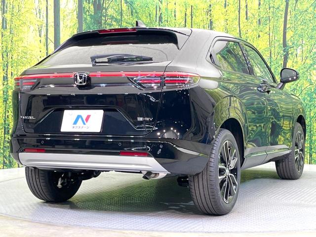 ヴェゼル ｅ：ＨＥＶ　Ｚ　登録済未使用車　純正９型ナビ　全周囲カメラ　ＥＴＣ　衝突軽減　レーダークルーズコントロール　ＢＳＭ　パワーバックドア　シートヒーター　オートエアコン　プッシュスタート（17枚目）