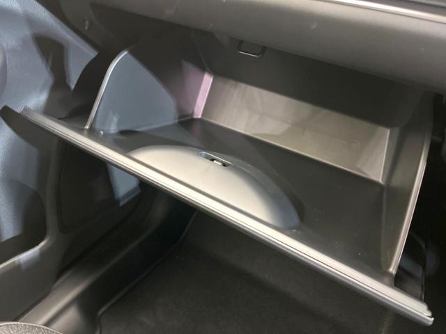 ヴェゼル ｅ：ＨＥＶ　Ｚ　登録済未使用車　純正９型ナビ　全周囲カメラ　ＥＴＣ　衝突軽減　レーダークルーズコントロール　ＢＳＭ　パワーバックドア　シートヒーター　オートエアコン　プッシュスタート（42枚目）