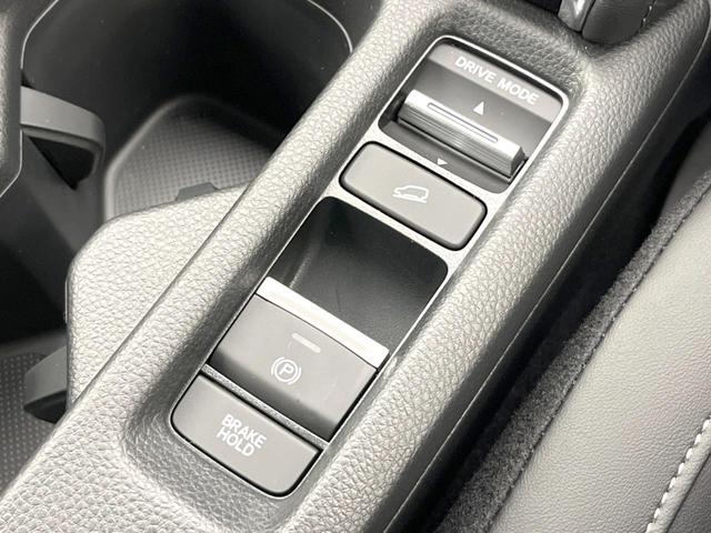 ヴェゼル ｅ：ＨＥＶ　Ｚ　登録済未使用車　純正９型ナビ　全周囲カメラ　ＥＴＣ　衝突軽減　レーダークルーズコントロール　ＢＳＭ　パワーバックドア　シートヒーター　オートエアコン　プッシュスタート（51枚目）