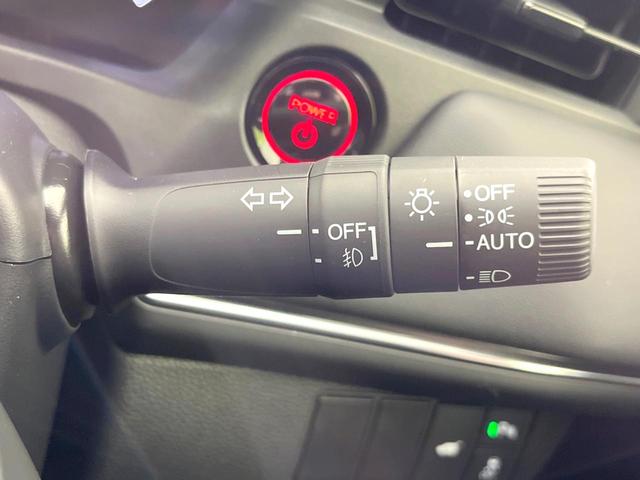 ヴェゼル ｅ：ＨＥＶ　Ｚ　登録済未使用車　純正９型ナビ　全周囲カメラ　ＥＴＣ　衝突軽減　レーダークルーズコントロール　ＢＳＭ　パワーバックドア　シートヒーター　オートエアコン　プッシュスタート（60枚目）