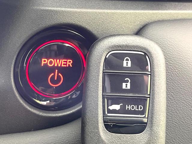 ヴェゼル ｅ：ＨＥＶ　Ｚ　登録済未使用車　純正９型ナビ　全周囲カメラ　ＥＴＣ　衝突軽減　レーダークルーズコントロール　ＢＳＭ　パワーバックドア　シートヒーター　オートエアコン　プッシュスタート（62枚目）