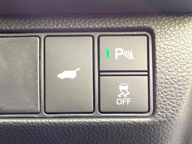 ヴェゼル ｅ：ＨＥＶ　Ｚ　登録済未使用車　純正９型ナビ　全周囲カメラ　ＥＴＣ　衝突軽減　レーダークルーズコントロール　ＢＳＭ　パワーバックドア　シートヒーター　オートエアコン　プッシュスタート（63枚目）