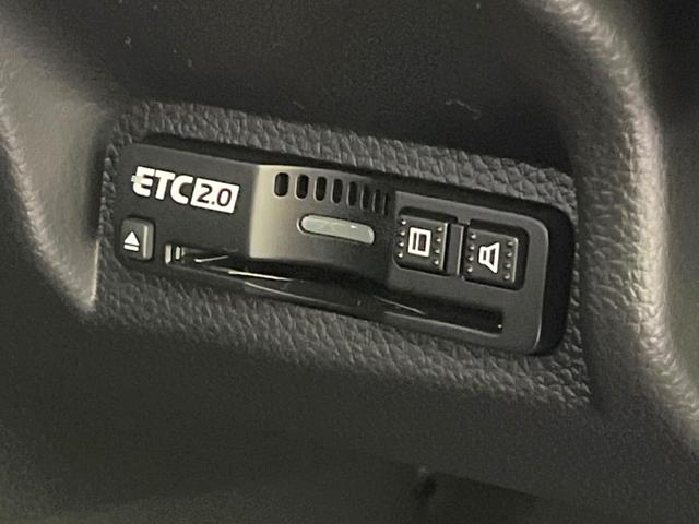 ヴェゼル ｅ：ＨＥＶ　Ｚ　登録済未使用車　純正９型ナビ　全周囲カメラ　ＥＴＣ　衝突軽減　レーダークルーズコントロール　ＢＳＭ　パワーバックドア　シートヒーター　オートエアコン　プッシュスタート（64枚目）