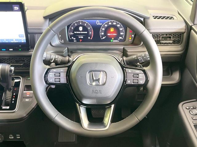 ステップワゴン スパーダ　登録済未使用車　純正１１．４型ナビ　バックカメラ　ホンダセンシング　レーダークルーズコントロール　ＢＳＭ　両側電動　ＬＥＤヘッドライト　シートヒーター　パドルシフト（11枚目）