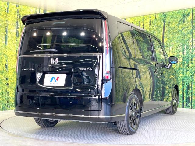 ステップワゴン スパーダ　登録済未使用車　純正１１．４型ナビ　バックカメラ　ホンダセンシング　レーダークルーズコントロール　ＢＳＭ　両側電動　ＬＥＤヘッドライト　シートヒーター　パドルシフト（17枚目）