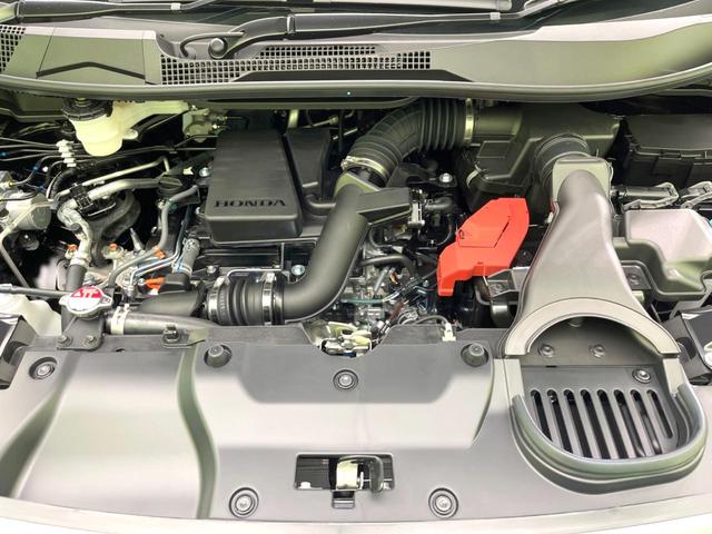 ステップワゴン スパーダ　登録済未使用車　純正１１．４型ナビ　バックカメラ　ホンダセンシング　レーダークルーズコントロール　ＢＳＭ　両側電動　ＬＥＤヘッドライト　シートヒーター　パドルシフト（18枚目）