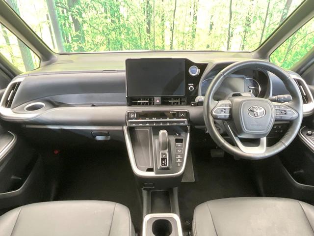 ノア ハイブリッドS-Z 両側電動ドア 後席モニター 全周囲カメラ 100V電源 衝突被害軽減システム レーダークルーズ 禁煙車 電動リアゲート ハーフレザーシート ドラレコ コーナーセンサー スマートキー LEDヘッド(2枚目)