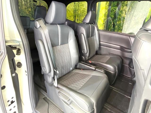 ノア ハイブリッドS-Z 両側電動ドア 後席モニター 全周囲カメラ 100V電源 衝突被害軽減システム レーダークルーズ 禁煙車 電動リアゲート ハーフレザーシート ドラレコ コーナーセンサー スマートキー LEDヘッド(9枚目)