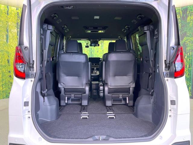 ノア ハイブリッドS-Z 両側電動ドア 後席モニター 全周囲カメラ 100V電源 衝突被害軽減システム レーダークルーズ 禁煙車 電動リアゲート ハーフレザーシート ドラレコ コーナーセンサー スマートキー LEDヘッド(11枚目)